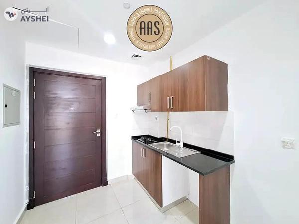 "Spacious studio Available for Rent 41k - 6 cheques payments