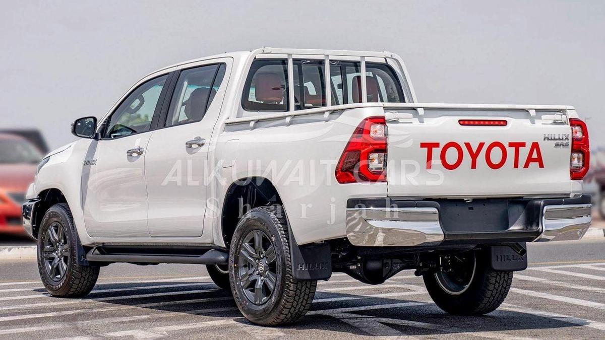 Toyota Hilux TOYOTA HILUX DC 2.7P MT 4X4 P.WINDOW MY2023-5-5