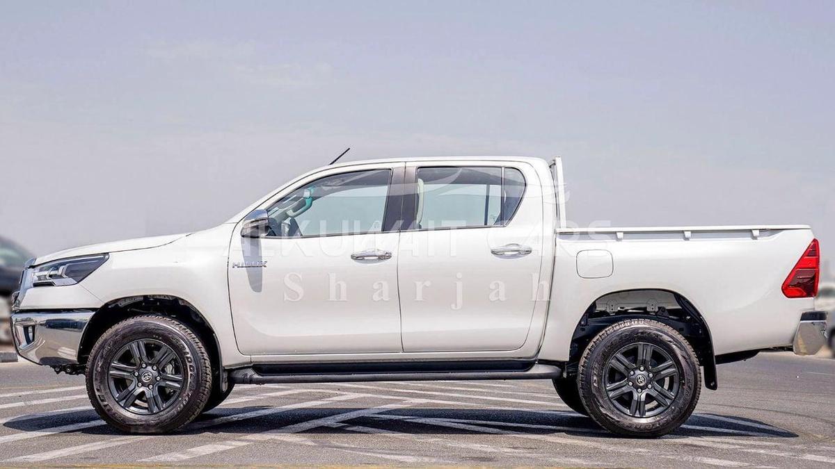 Toyota Hilux TOYOTA HILUX DC 2.7P MT 4X4 P.WINDOW MY2023-8-8