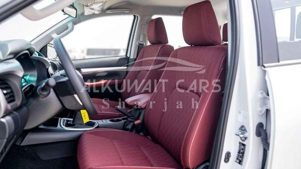 Toyota Hilux TOYOTA HILUX DC 2.7P MT 4X4 P.WINDOW MY2023