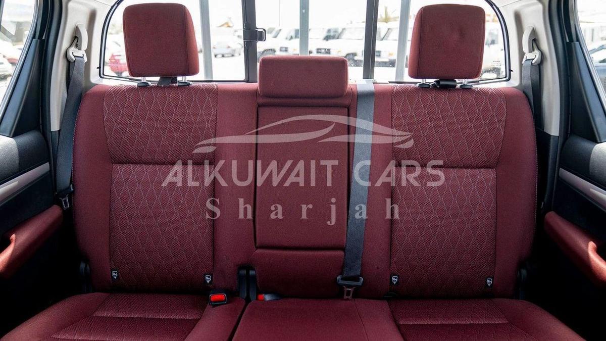 Toyota Hilux TOYOTA HILUX DC 2.7P MT 4X4 P.WINDOW MY2023-18-18