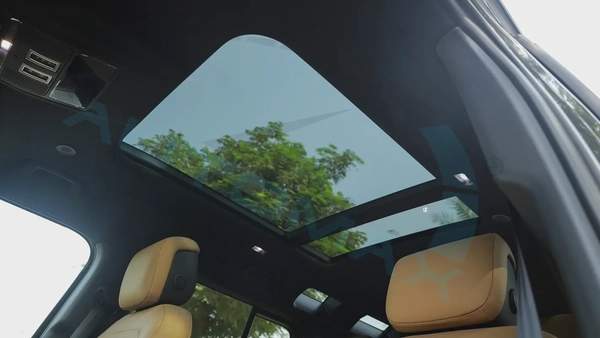 ( Only For Export ) 2025/2025 Land Rover Defender 110 X-Dynamic SE P400e Plug-in Hybrid Brand New