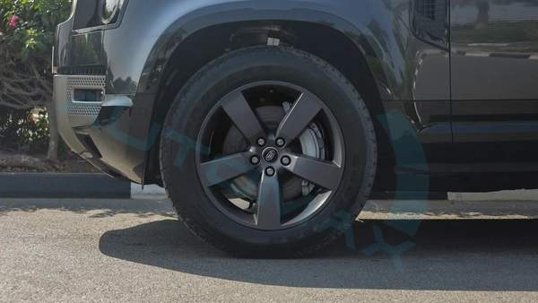 ( Only For Export ) 2025/2025 Land Rover Defender 110 X-Dynamic SE P400e Plug-in Hybrid Brand New