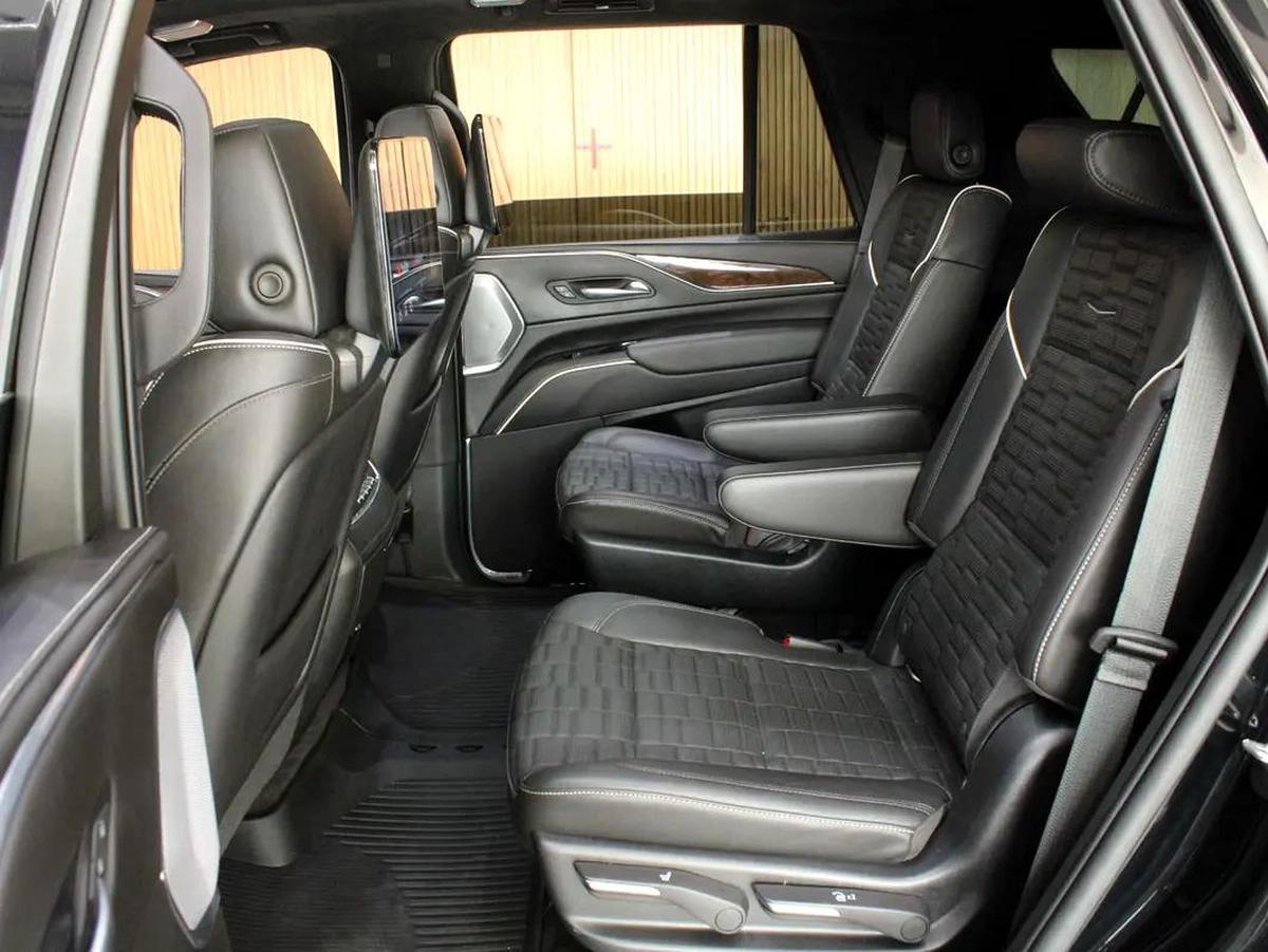 2023 - Cadillac Escalade Sport Platinum 6.2L V8-15-15