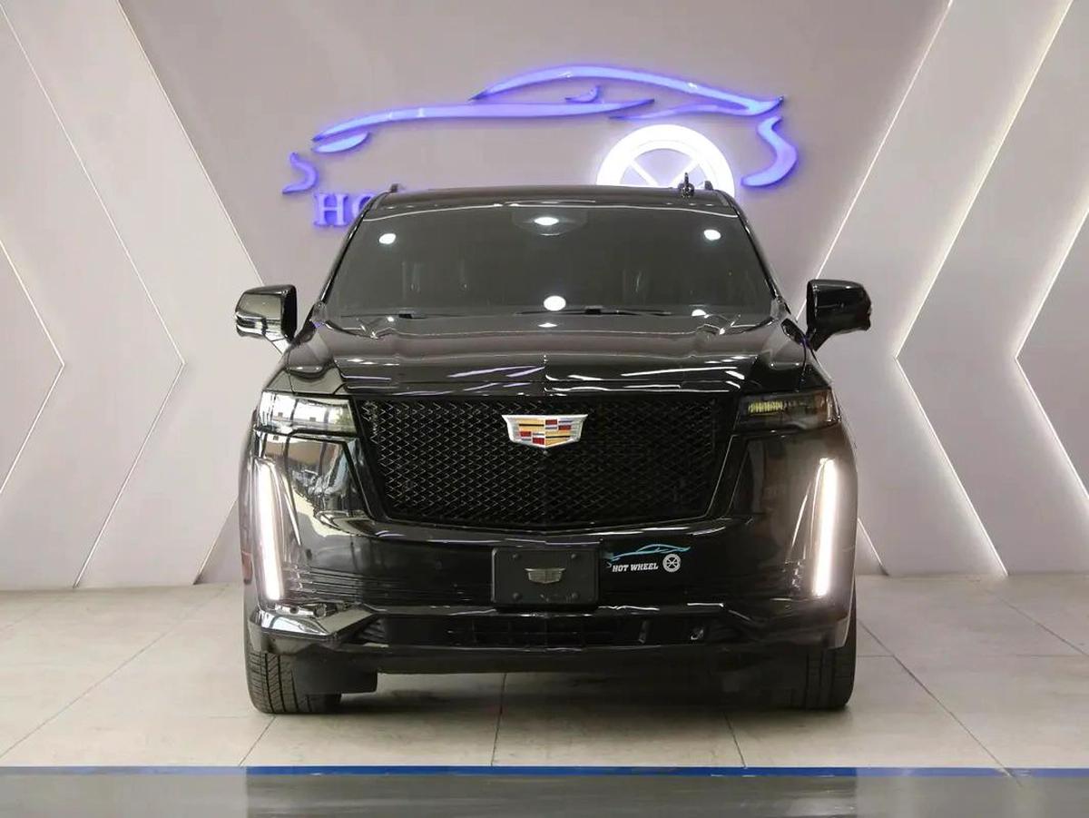 2023 - Cadillac Escalade Sport Platinum 6.2L V8-6-6