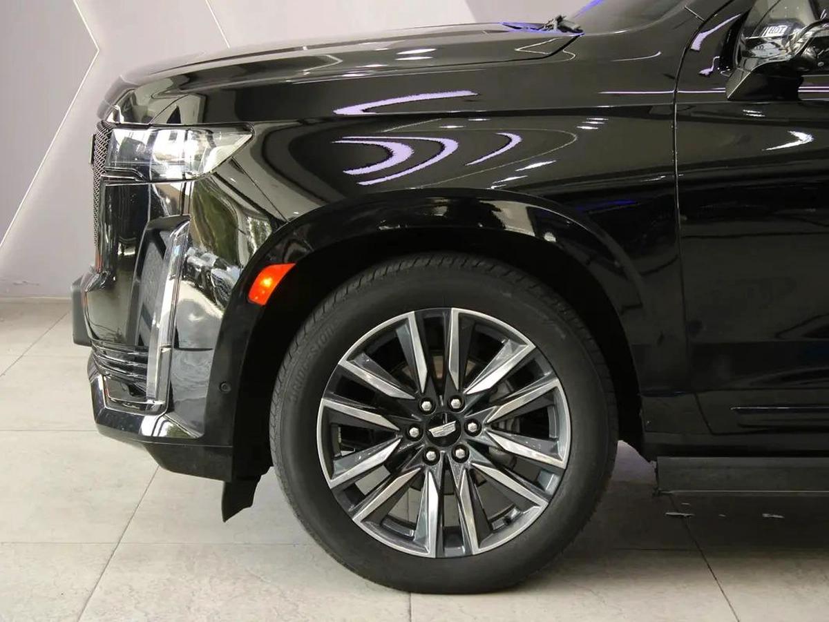 2023 - Cadillac Escalade Sport Platinum 6.2L V8-8-8