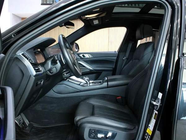 2023 - BMW X6 M50i XDrive - V8