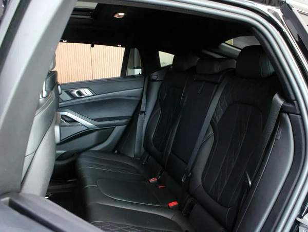 2023 - BMW X6 M50i XDrive - V8