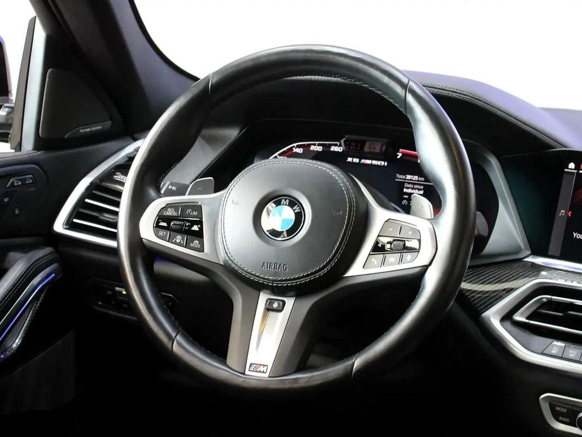 2023 - BMW X6 M50i XDrive - V8-6-6