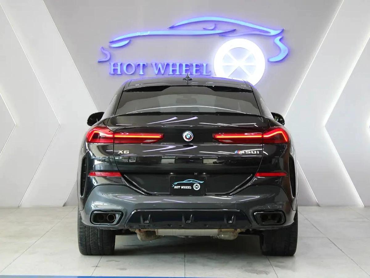 2023 - BMW X6 M50i XDrive - V8-9-9