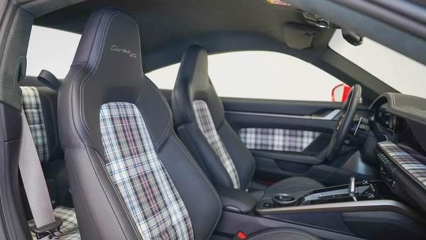 Special Offer | AED 19,568 PM | Limited Edition, GCC | 911 Turbo 50 Years