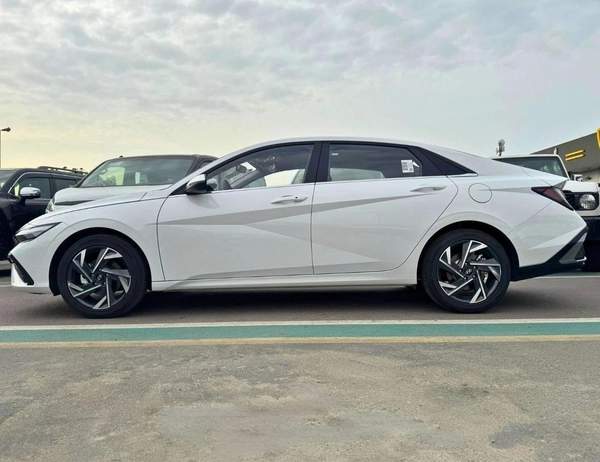 Hyundai Elantra ELITE / 1.5L PETROL, SUNROOF WITH LEATHER, CHINESE SPCES (CODE# ELITE)
