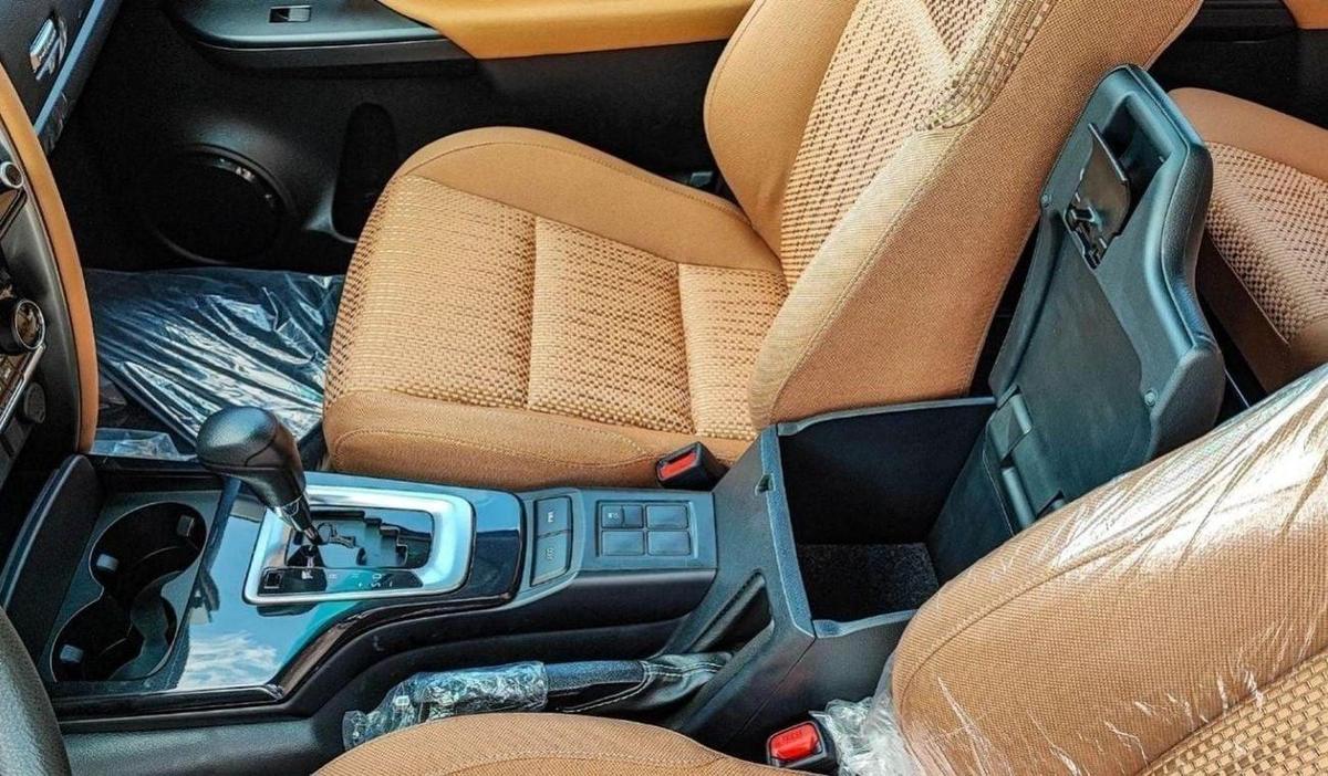 Toyota Fortuner FORTUNER 2.7L AT/AC 4WD PETROL 2024-8-8