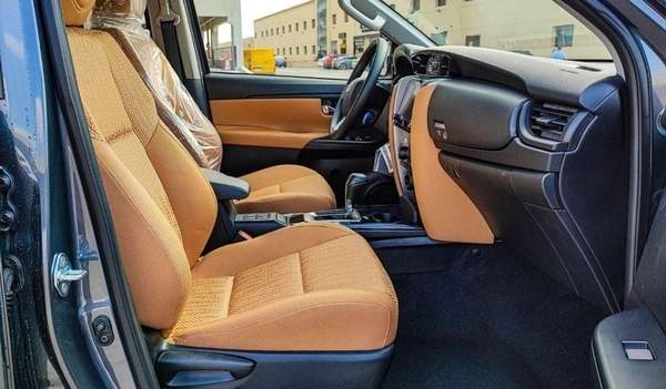 Toyota Fortuner FORTUNER 2.7L AT/AC 4WD PETROL 2024