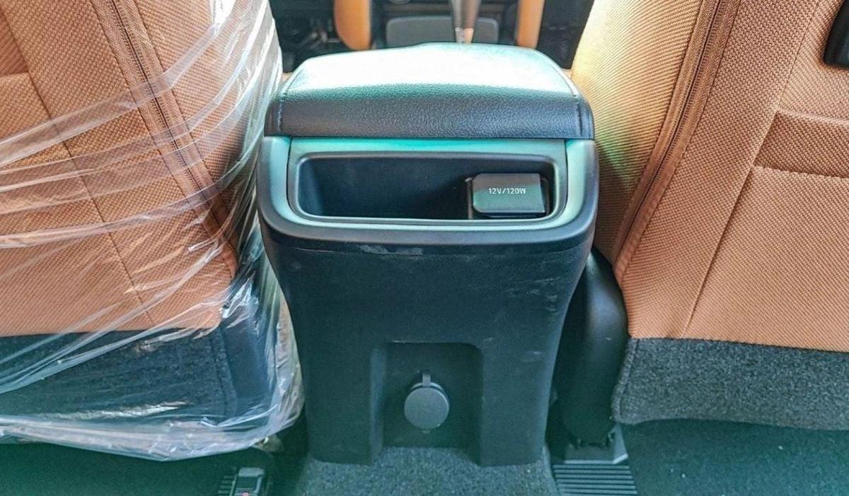 Toyota Fortuner FORTUNER 2.7L AT/AC 4WD PETROL 2024-16-16