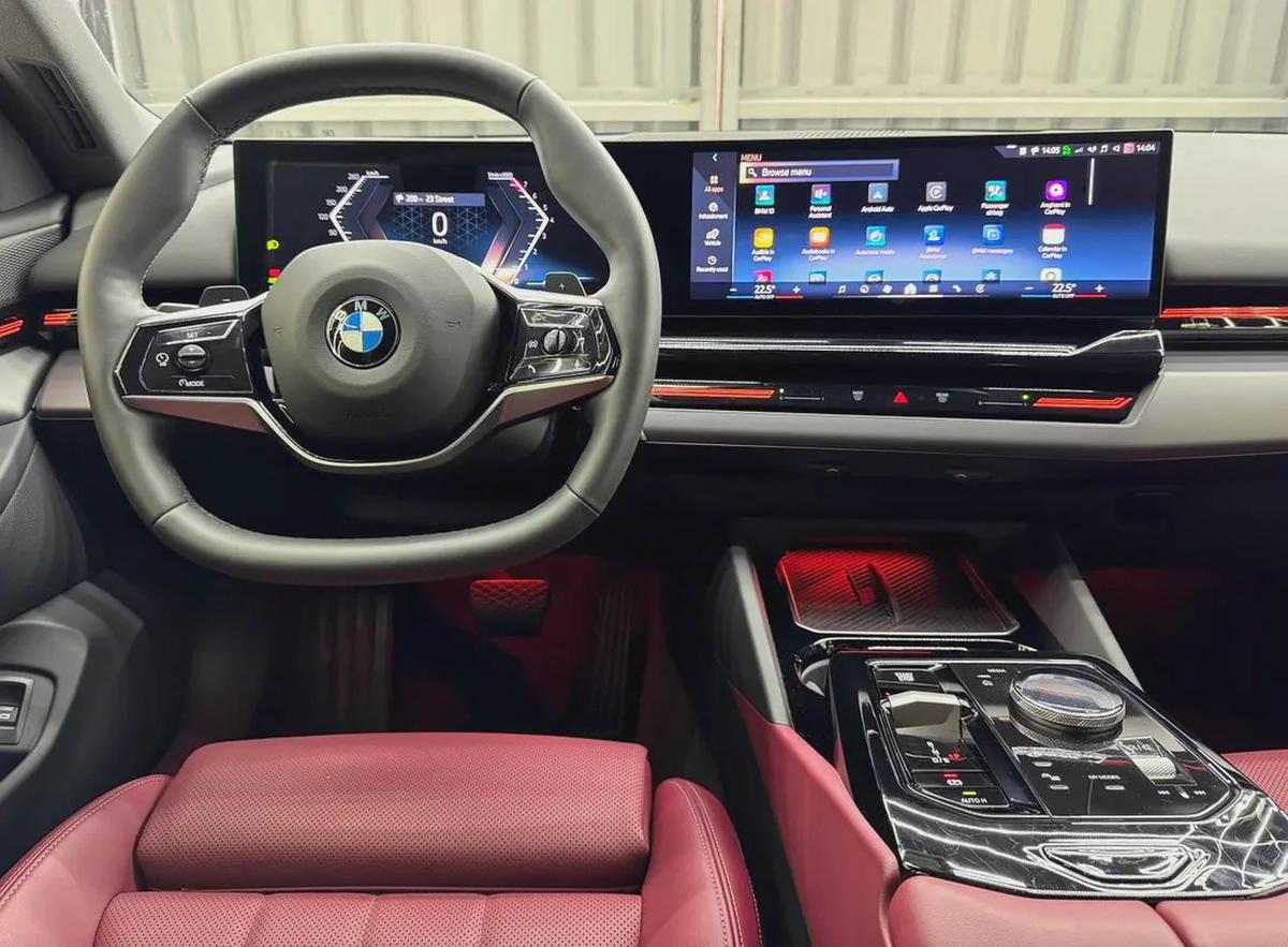 BMW 5 Series 520 2025 GCC specs for 210,000.00 AED-17-17
