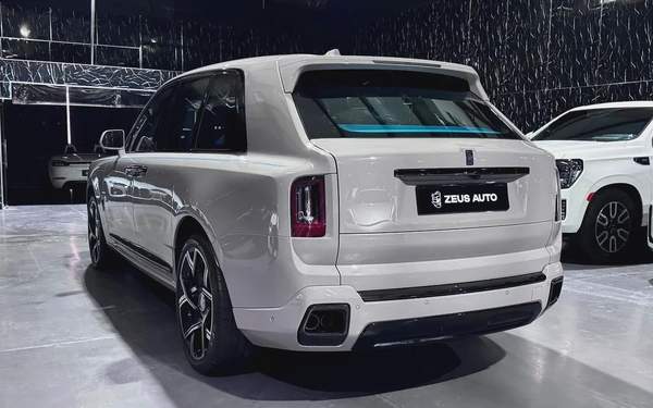 Rolls-Royce Cullinan 2025 GCC specs for 2,599,000.00 AED