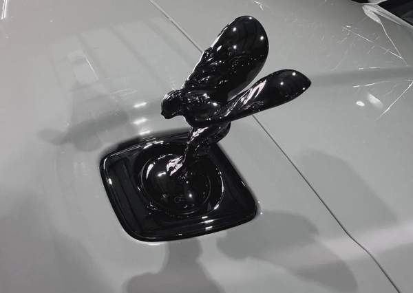 Rolls-Royce Cullinan 2025 GCC specs for 2,599,000.00 AED