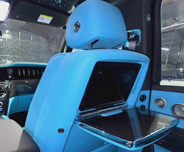 Rolls-Royce Cullinan 2025 GCC specs for 2,599,000.00 AED