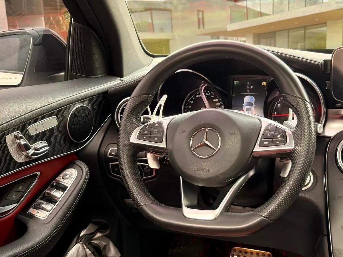 AED 2,420 P.M | 0% DOWN PAYMENT | MERCEDES-BENZ GLC 250 COUPE | 2.5L 4WD | 2018 | FULL SERVICE HISTO-3-3