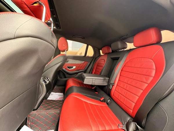 AED 2,420 P.M | 0% DOWN PAYMENT | MERCEDES-BENZ GLC 250 COUPE | 2.5L 4WD | 2018 | FULL SERVICE HISTO