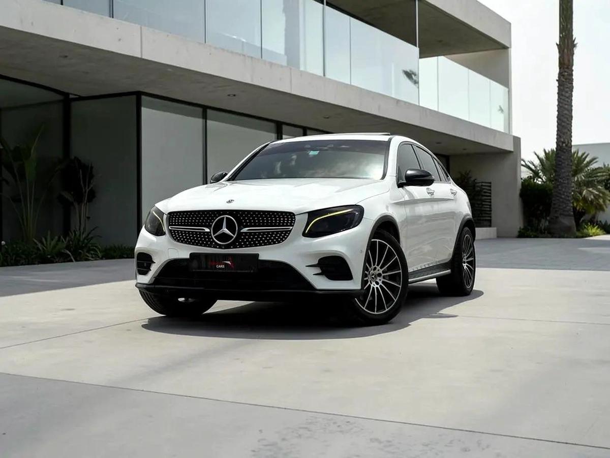 AED 2,420 P.M | 0% DOWN PAYMENT | MERCEDES-BENZ GLC 250 COUPE | 2.5L 4WD | 2018 | FULL SERVICE HISTO-0-0