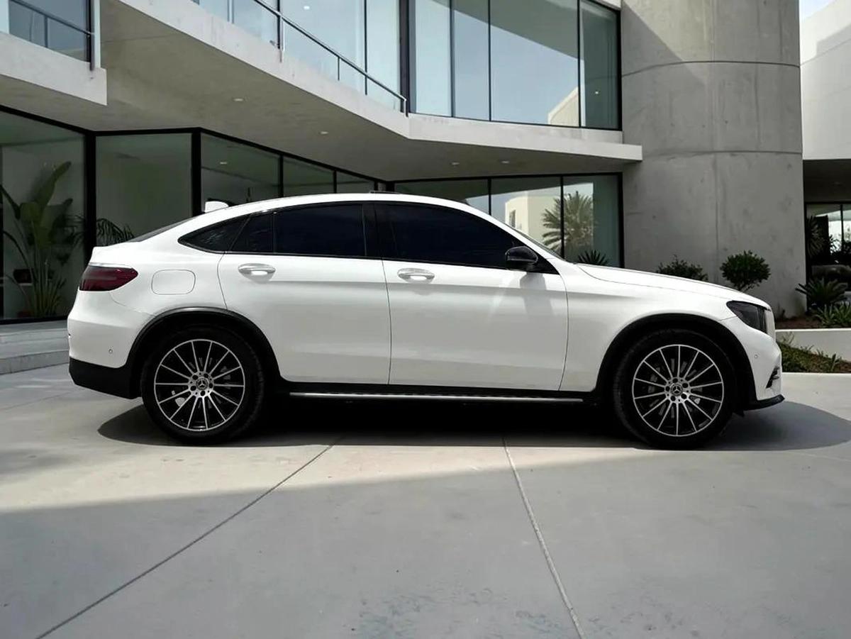 AED 2,420 P.M | 0% DOWN PAYMENT | MERCEDES-BENZ GLC 250 COUPE | 2.5L 4WD | 2018 | FULL SERVICE HISTO-7-7