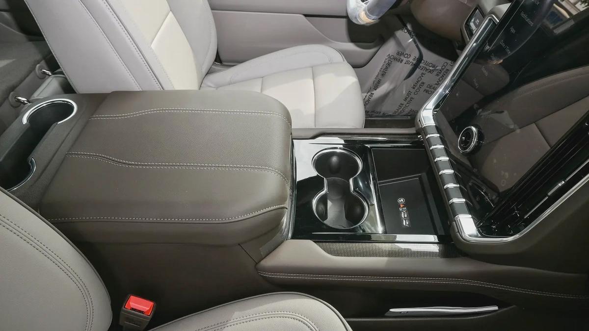 GMC YUKON Elevation RWD 5.3L V8 - 2025 - Brand New (Export)-15-15