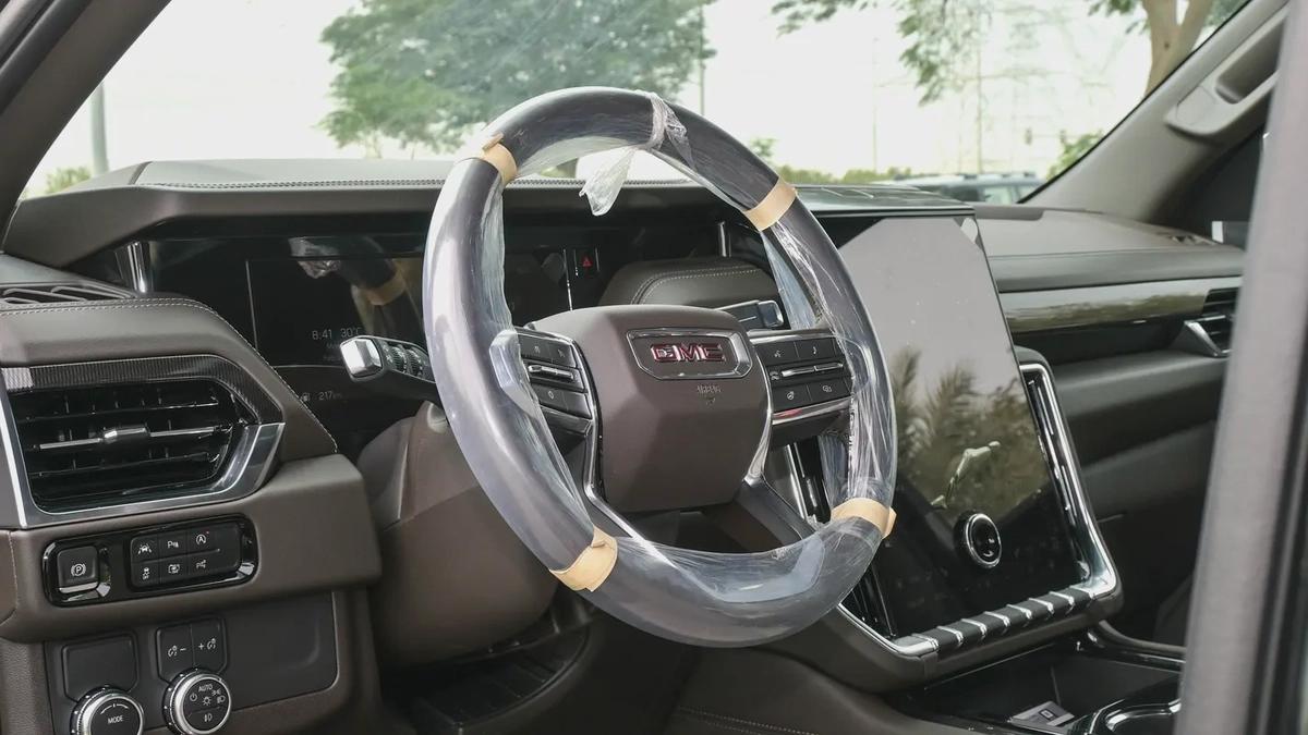 GMC YUKON Elevation RWD 5.3L V8 - 2025 - Brand New (Export)-18-18