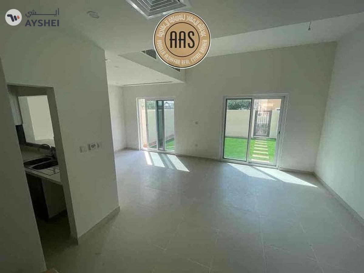 Near To Pool And Park 3Bed Townhouse Villa Available For Rent in Villanova-0-0