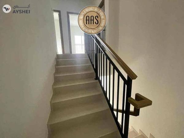 Near To Pool And Park 3Bed Townhouse Villa Available For Rent in Villanova