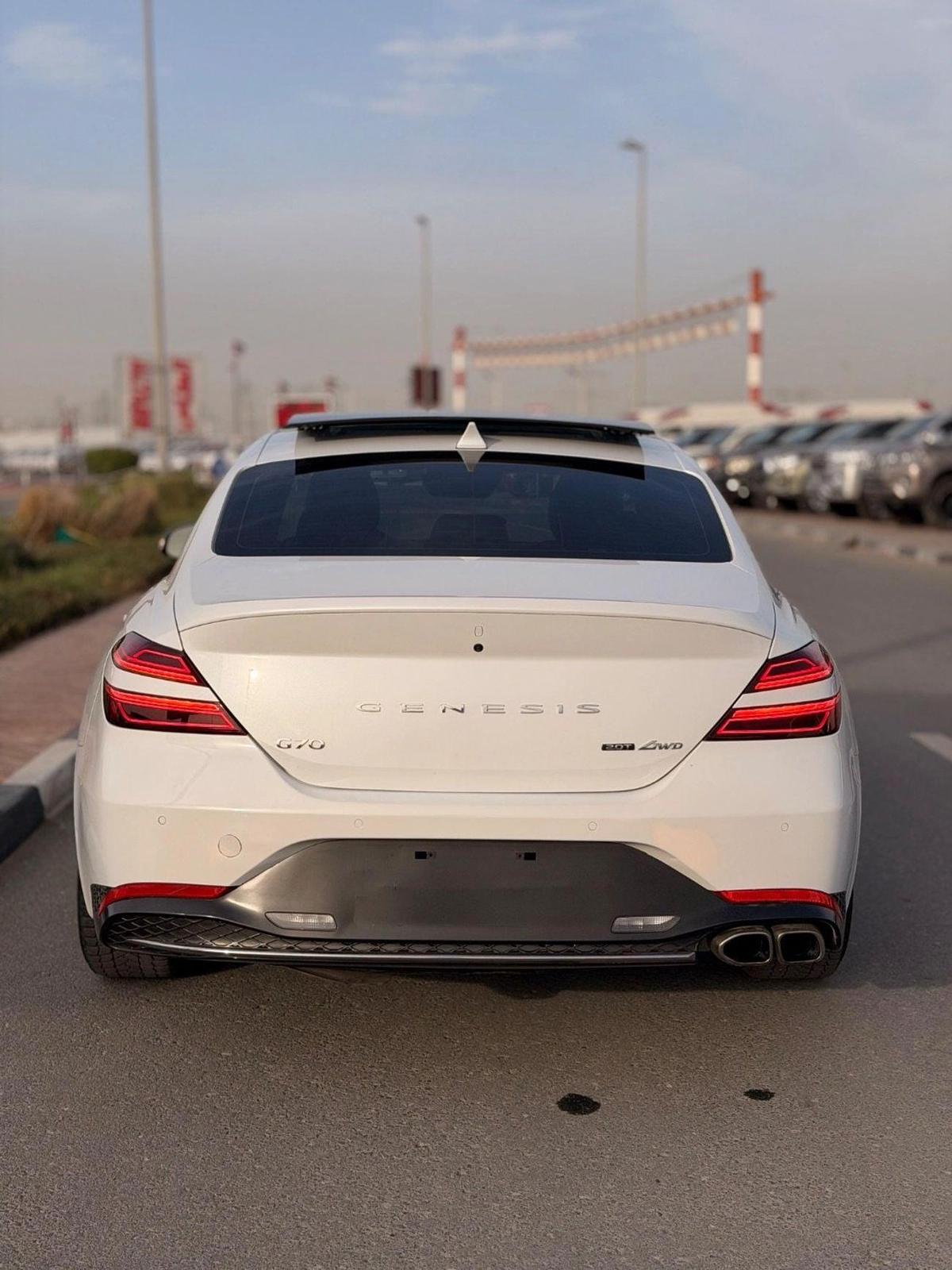 Genesis G70 Prestige 2.0L AWD-3-3