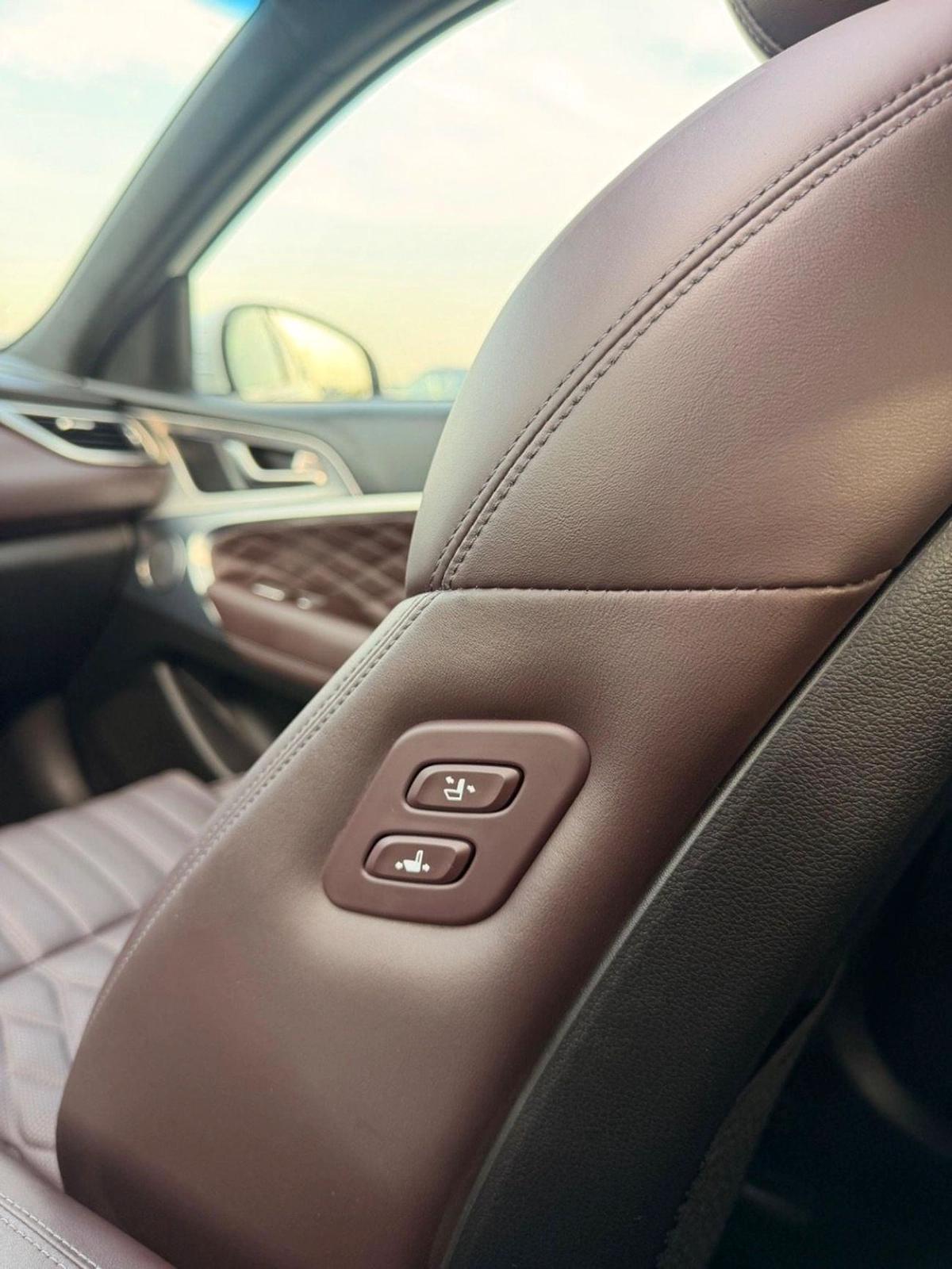 Genesis G70 Prestige 2.0L AWD-20-20