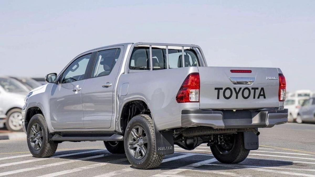 Toyota Hilux HILUX 2.4L AT-5-5