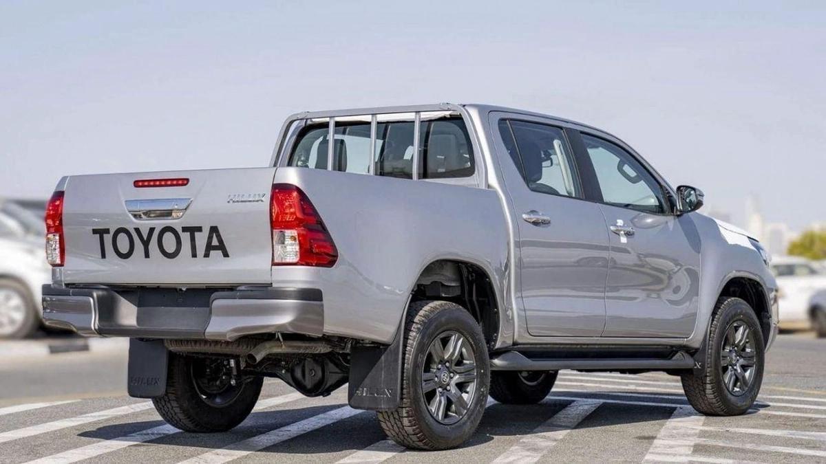 Toyota Hilux HILUX 2.4L AT-7-7