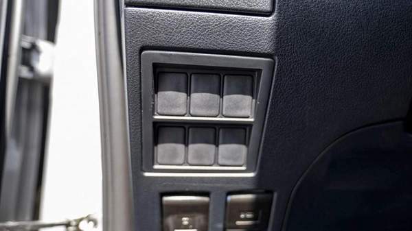 Toyota Hilux HILUX 2.4L AT
