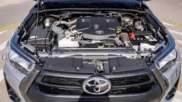 Toyota Hilux HILUX 2.4L AT