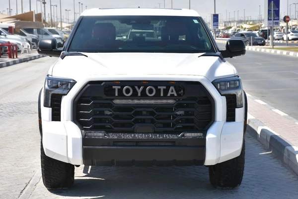 TUNDRA TRD PRO HYBRID 4.W.D. 2024 | WHITE
