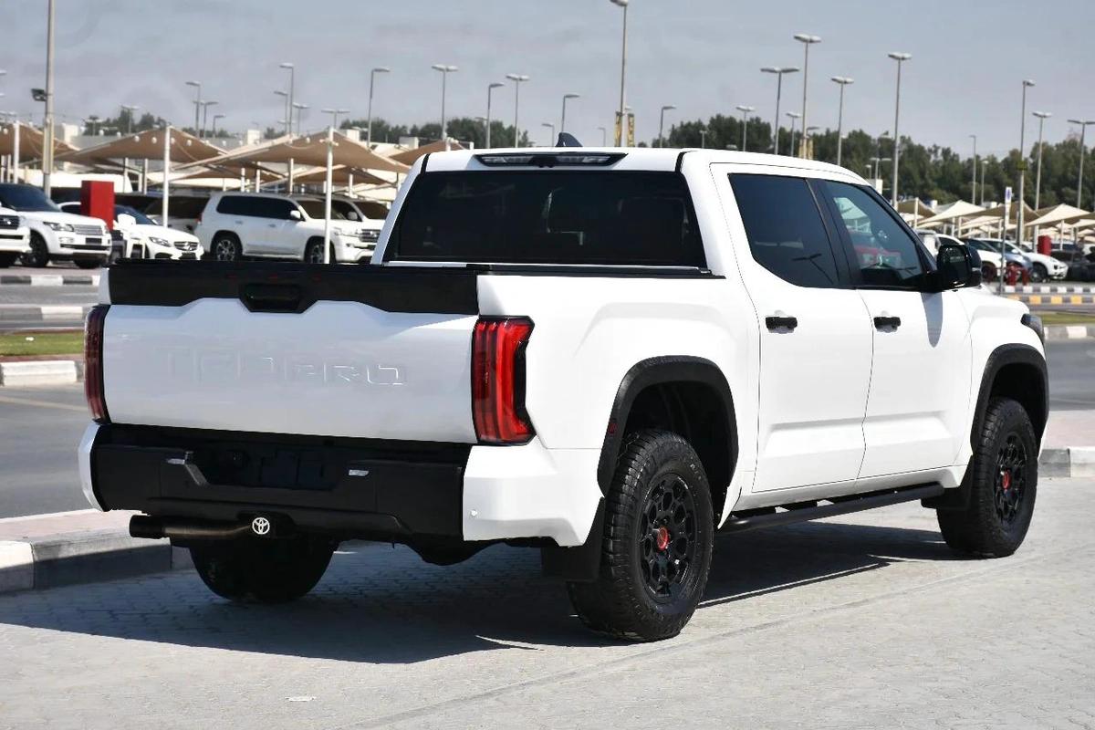 TUNDRA TRD PRO HYBRID 4.W.D. 2024 | WHITE-4-4
