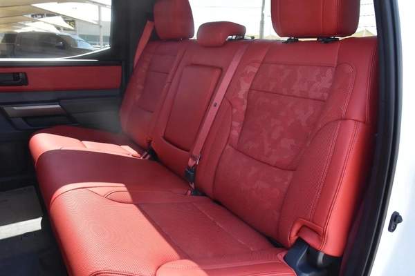 TUNDRA TRD PRO HYBRID 4.W.D. 2024 | WHITE