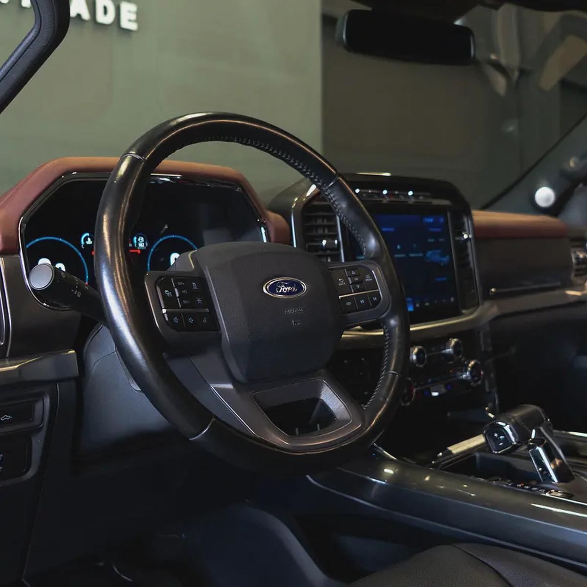 AED 2,682 p.m • 0% Downpayment • Ford F-150 Lariat • Agency Warranty-9-9