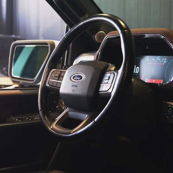 AED 2,682 p.m • 0% Downpayment • Ford F-150 Lariat • Agency Warranty