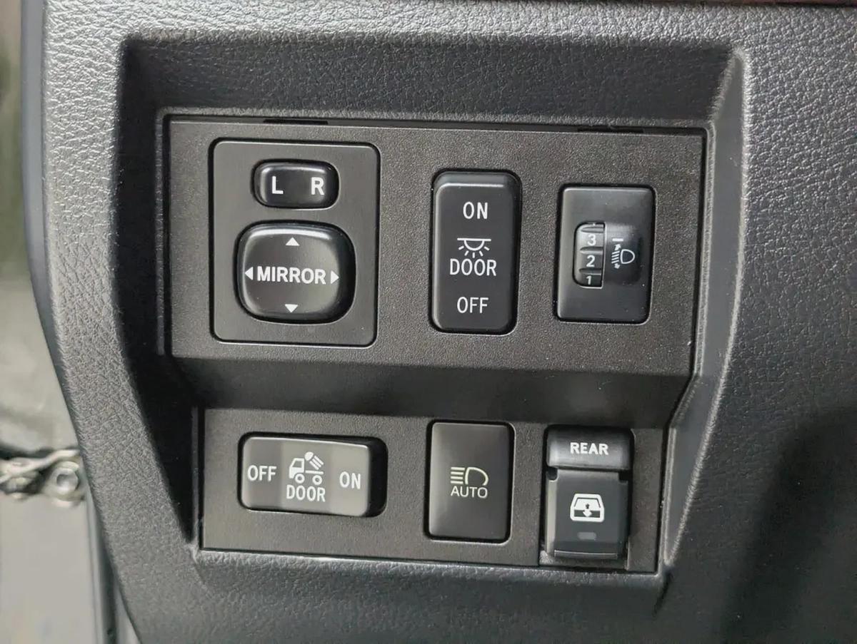 2019 Toyota Tundra Crewmax Limited - American Specs-6-6