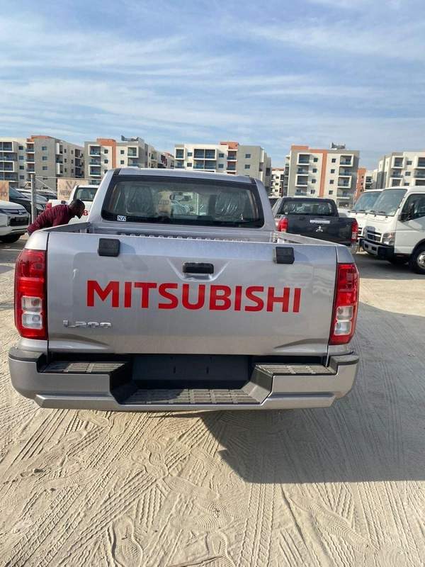 Mitsubishi L200 Mitsubishi GLX L200 Manual Diesel 2024