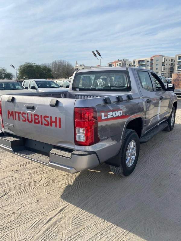 Mitsubishi L200 Mitsubishi GLX L200 Manual Diesel 2024