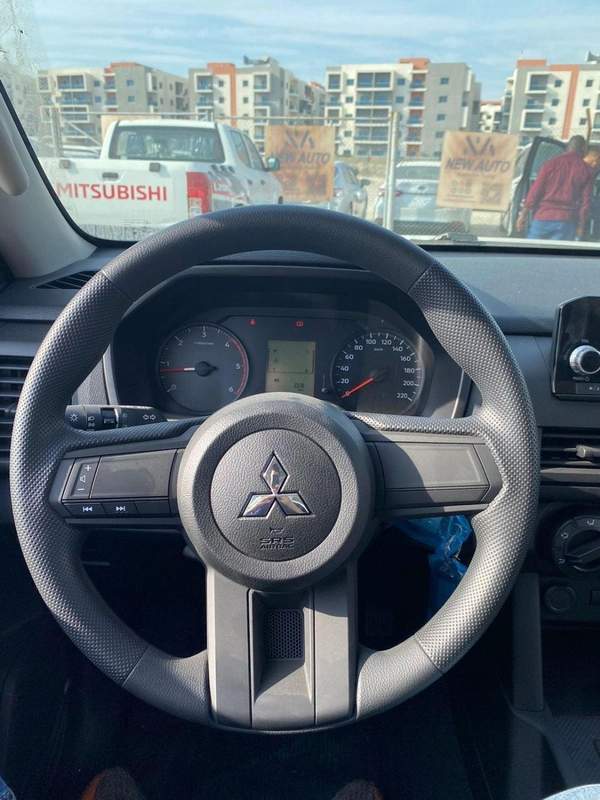 Mitsubishi L200 Mitsubishi GLX L200 Manual Diesel 2024