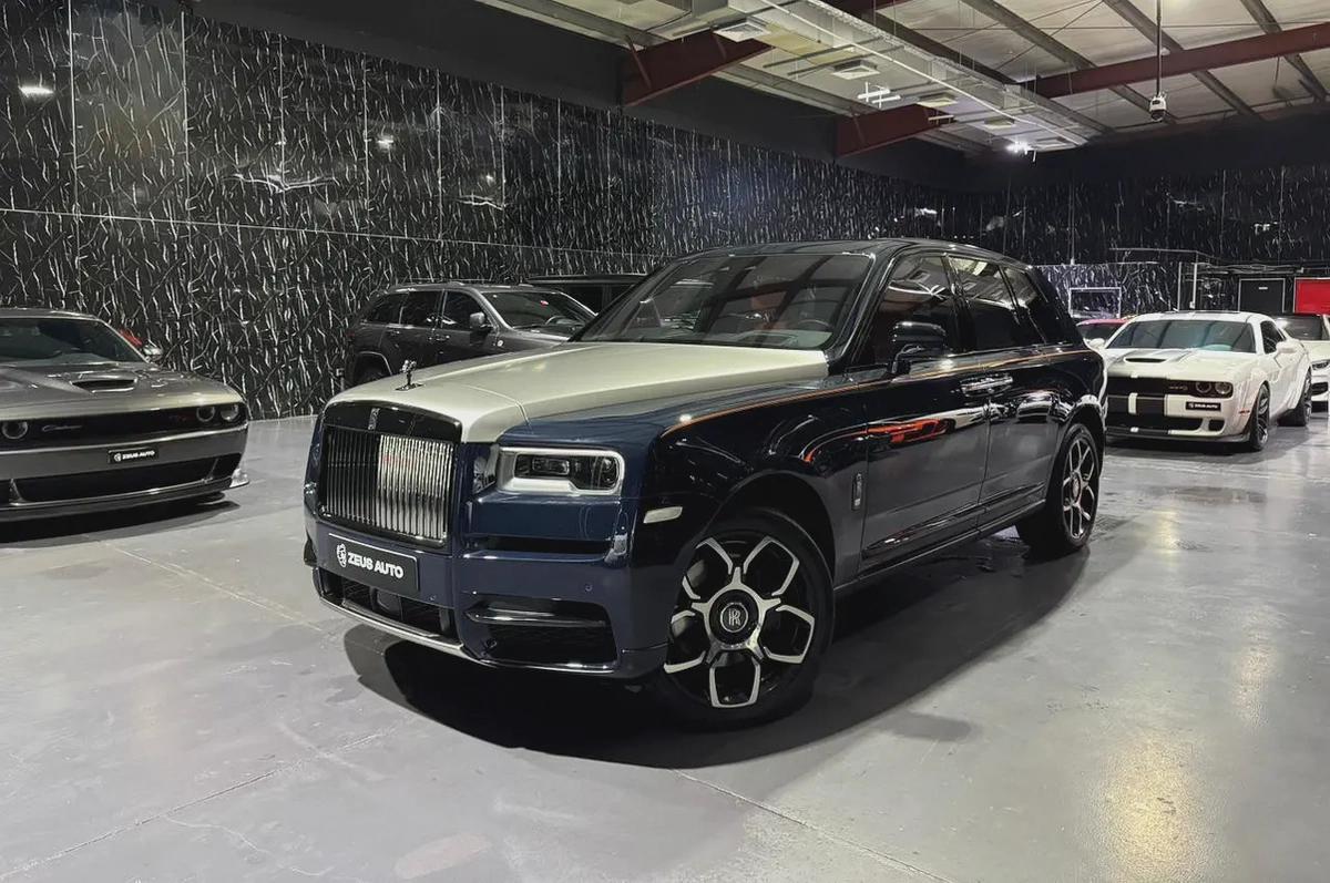 Rolls-Royce Cullinan Black Badge 2021 GCC specs for 1,090,000.00 AED-0-0