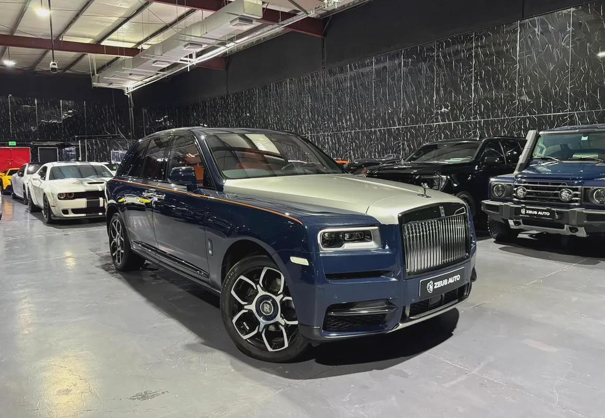 Rolls-Royce Cullinan Black Badge 2021 GCC specs for 1,090,000.00 AED-2-2