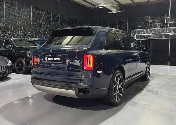 Rolls-Royce Cullinan Black Badge 2021 GCC specs for 1,090,000.00 AED