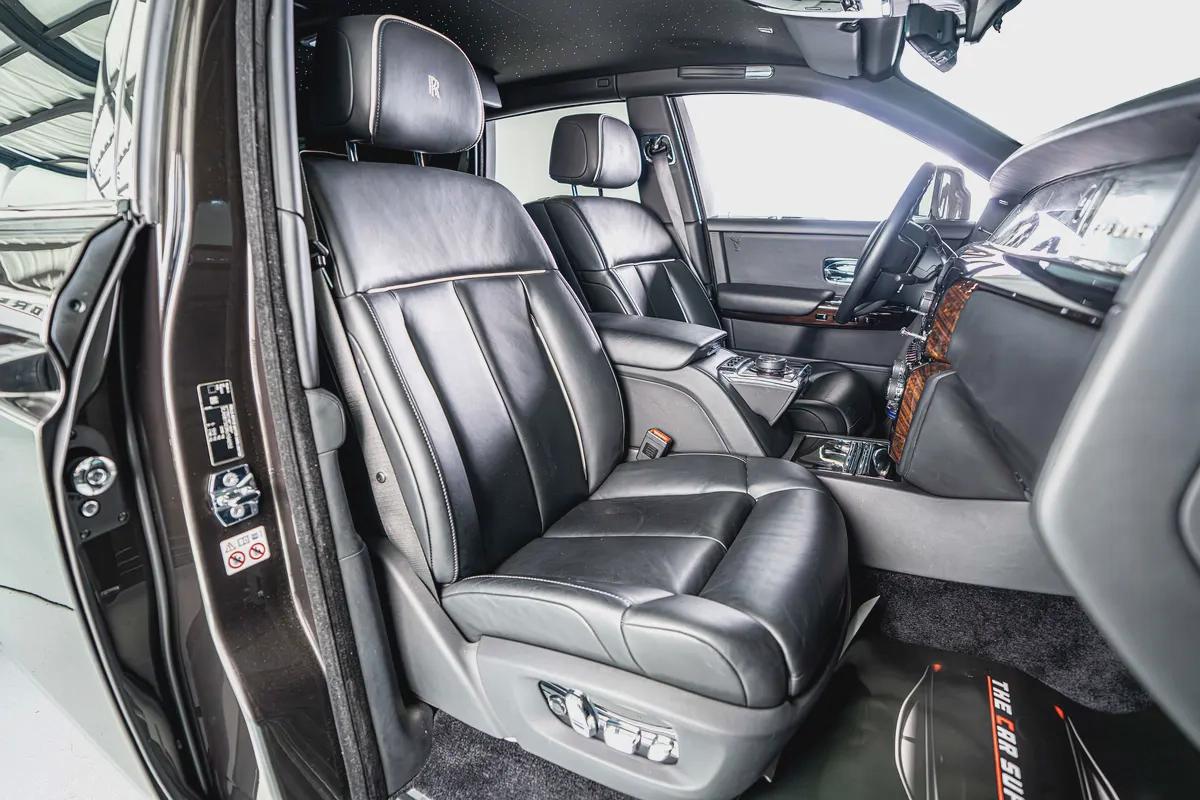 Rolls Royce Phantom-Diamond Grey Exterior Color-24 Inch Chrome Rims-Star Light System-14-14